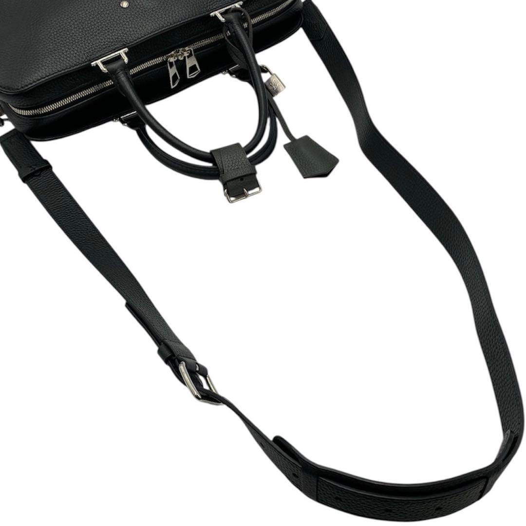 【未使用に近い】ルイヴィトン アルマンド ブリーフケースMM トリヨン ブラック