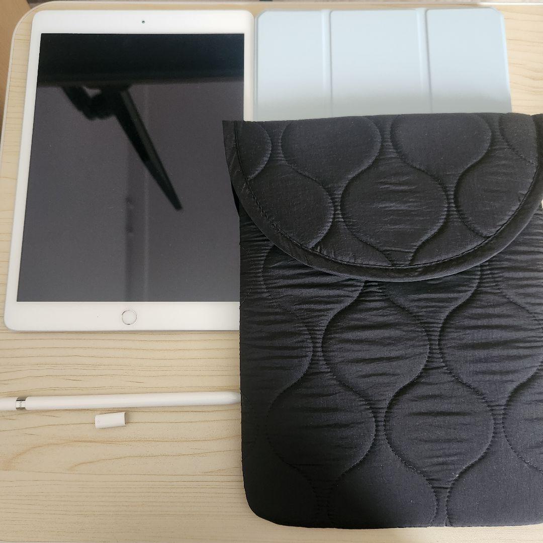 iPad第7世代　シルバー Apple Pencil付き