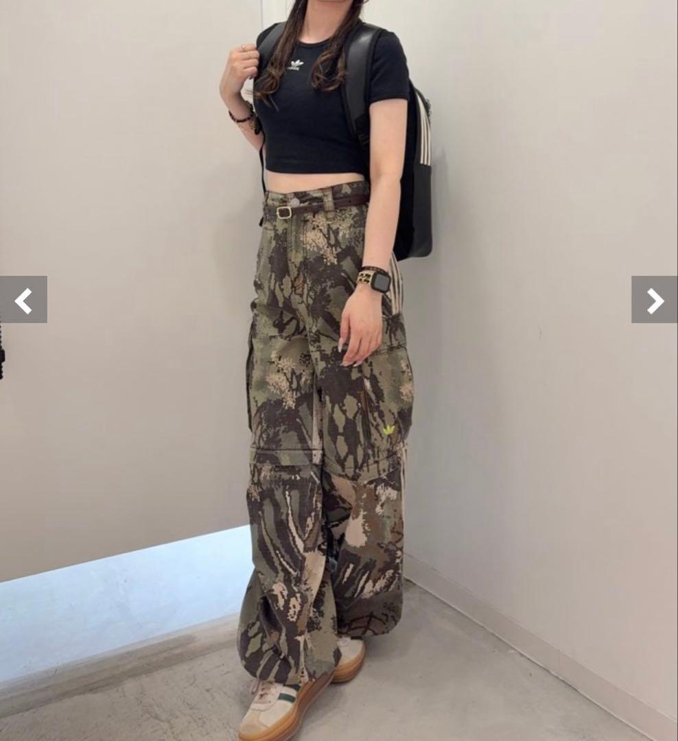 adidas ジップオフ　カーゴパンツ　マルチカラー