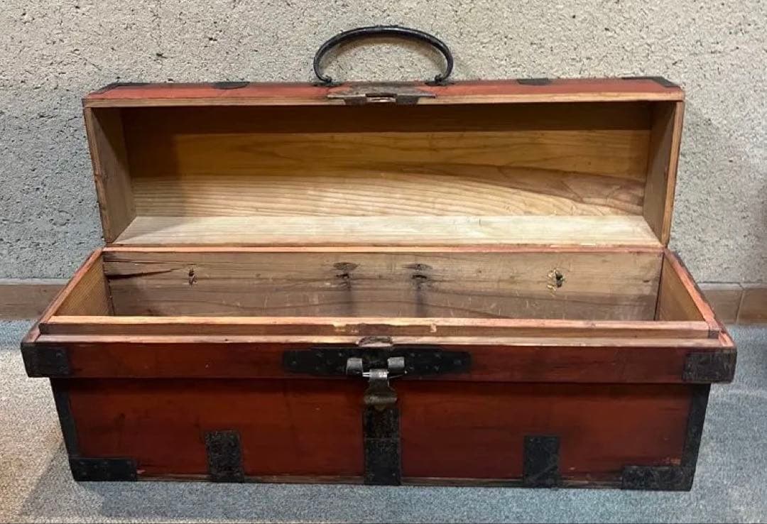 古道具　アンティーク　道具入れ／箪笥　刀　昭和　レトロ　民藝