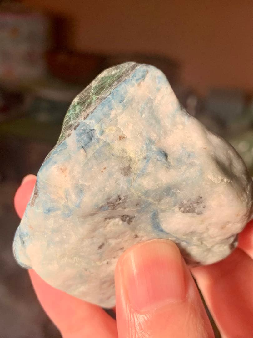 糸魚川４色ひすい　海石　翡翠　原石　翡翠　鉱物標本　コン沢　水石　根付　青翡翠