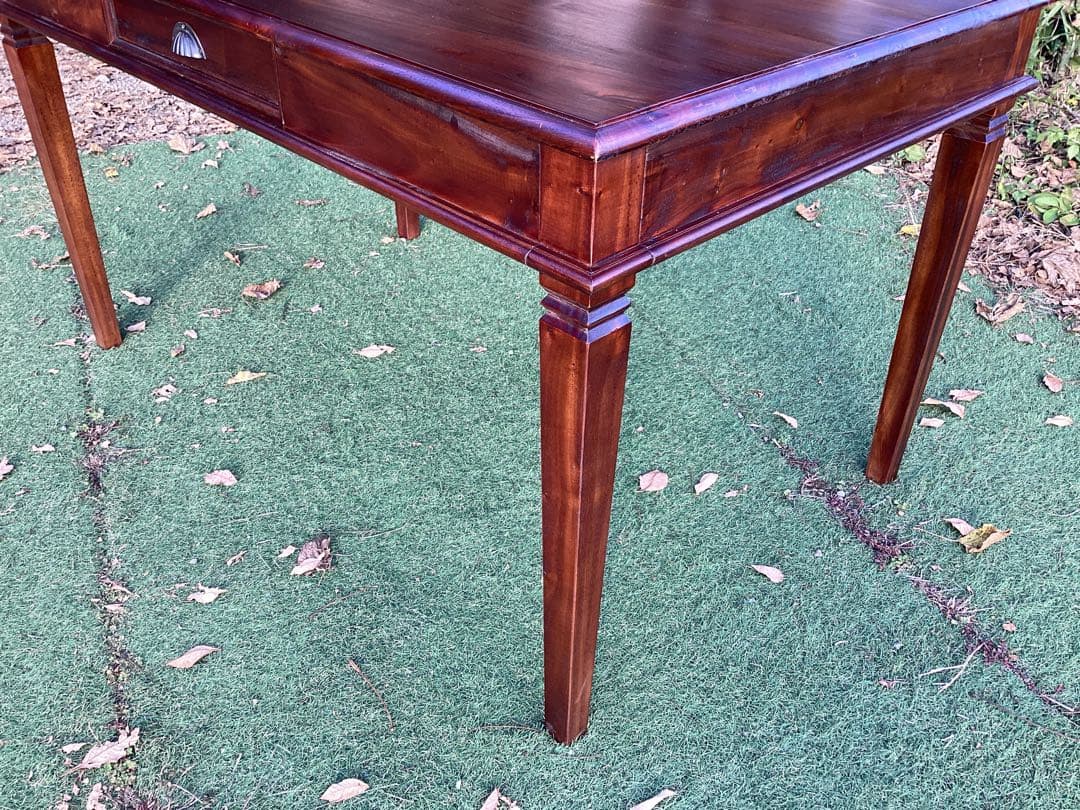 [梅村千恵美] アンティーク調　ダイニングテーブル　マホガニー