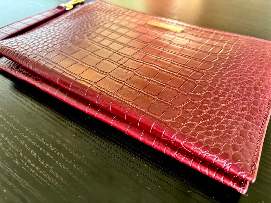 SET⭐︎ バーガンディ クラッチバッグ & iPhone15Pro ケース