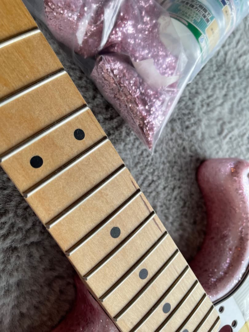 ジャンク品　ギター ボディ　ネック塗料他