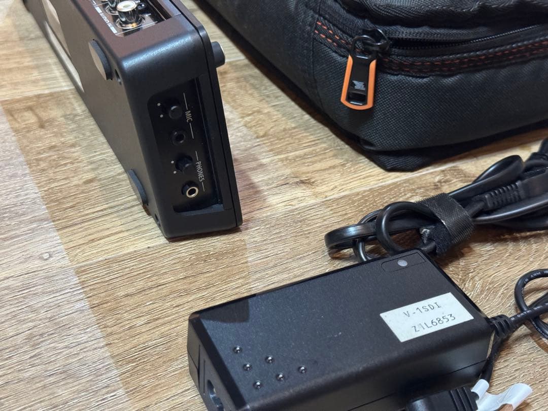 Roland V-1SDI HDビデオスイッチャー