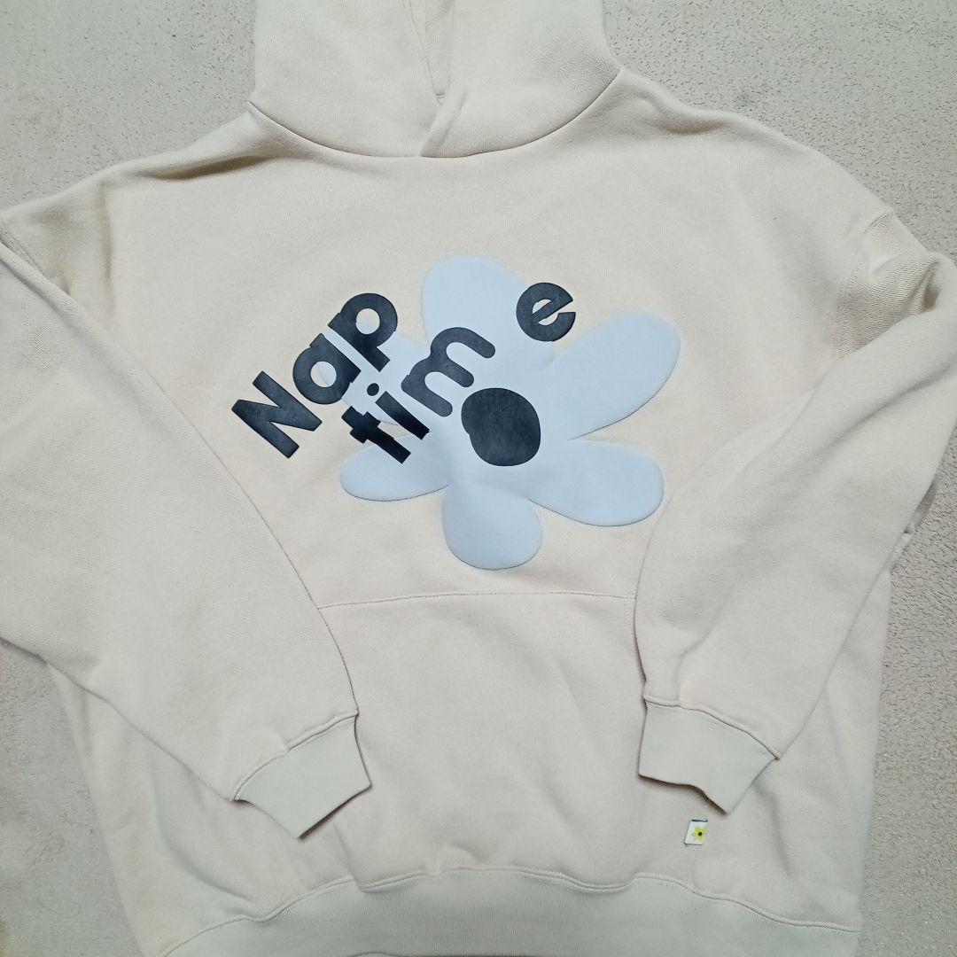 ナップタイム　naptime. Nissy 西島隆弘　パーカー　ベージュ