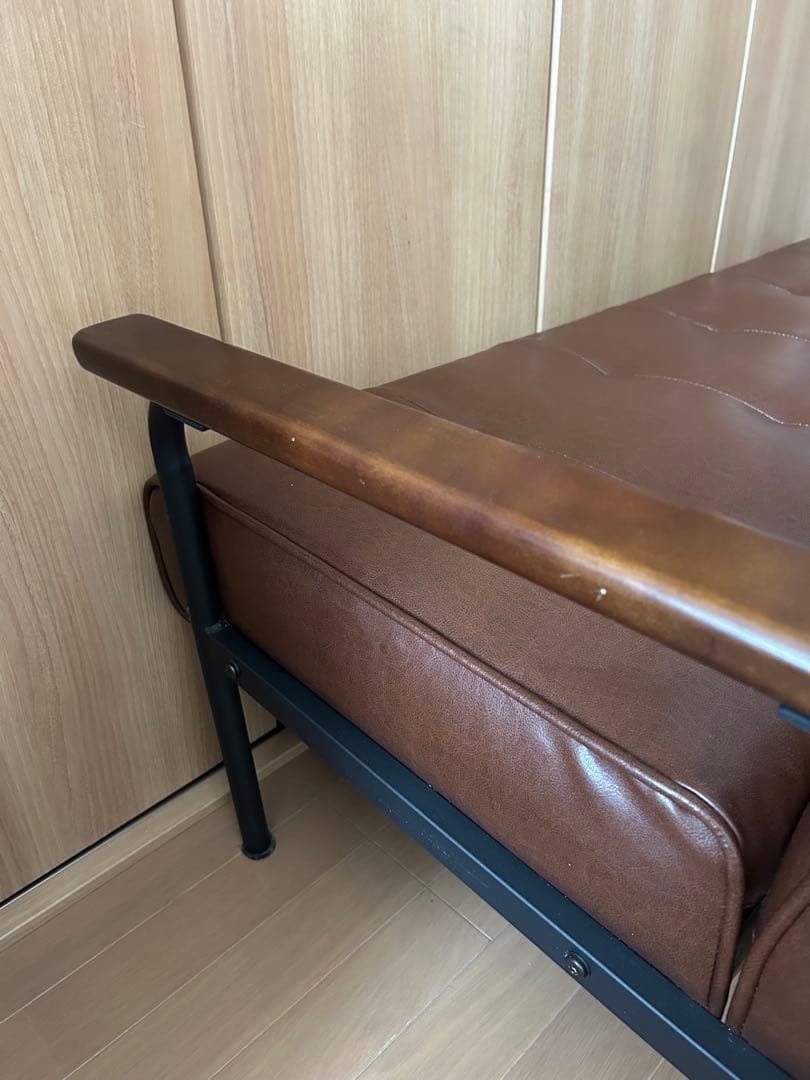 ブラウン合成皮革ソファ