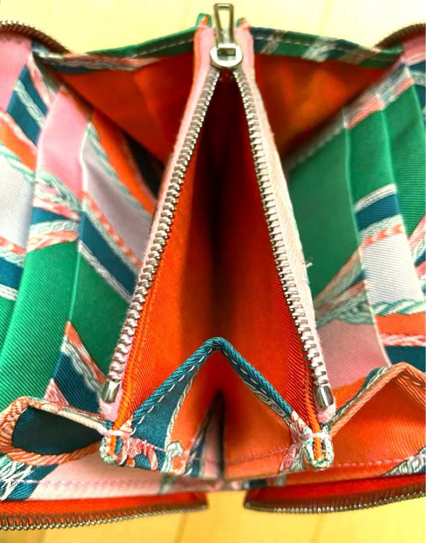 希少 エルメス アザップシルクイン コンパクトラウンドジップ ローブデュソワール