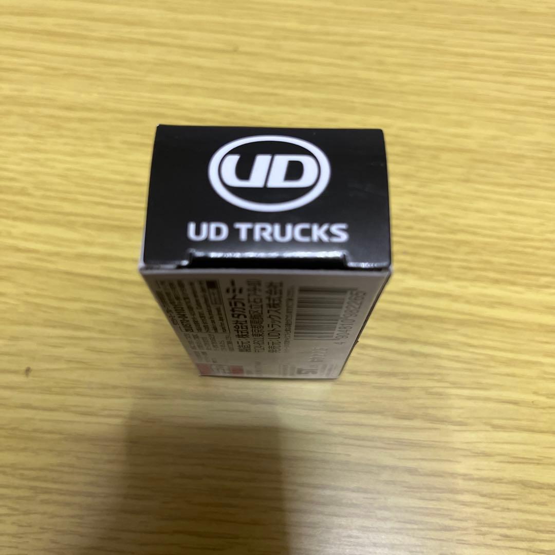 トミカ 日産UDトラックス 90周年記念限定品