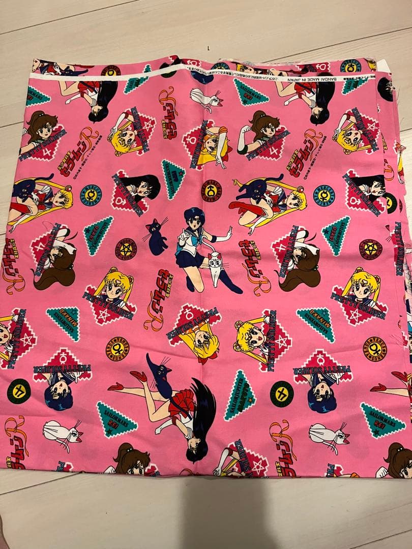 セーラームーンキャラクター生地 新品 縦198㎝横98㎝ 平成レトロ