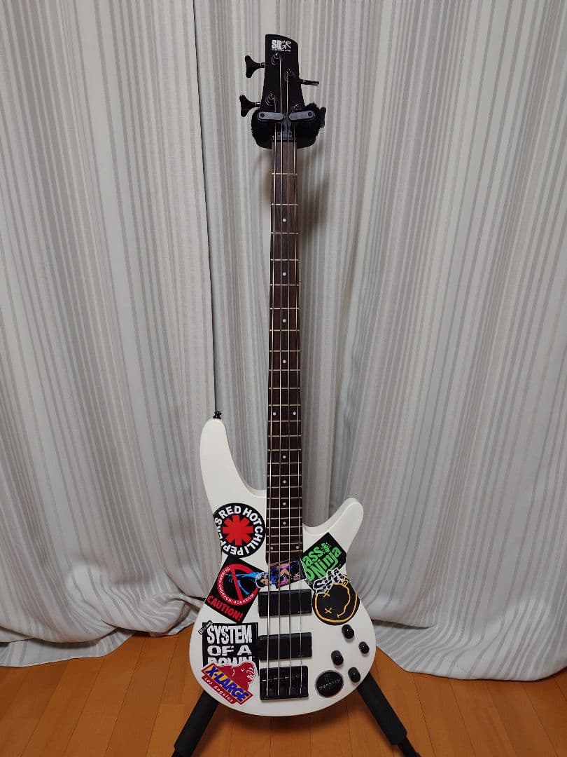 アイバニーズ　イバニーズ　Ibanez ベース　EMG