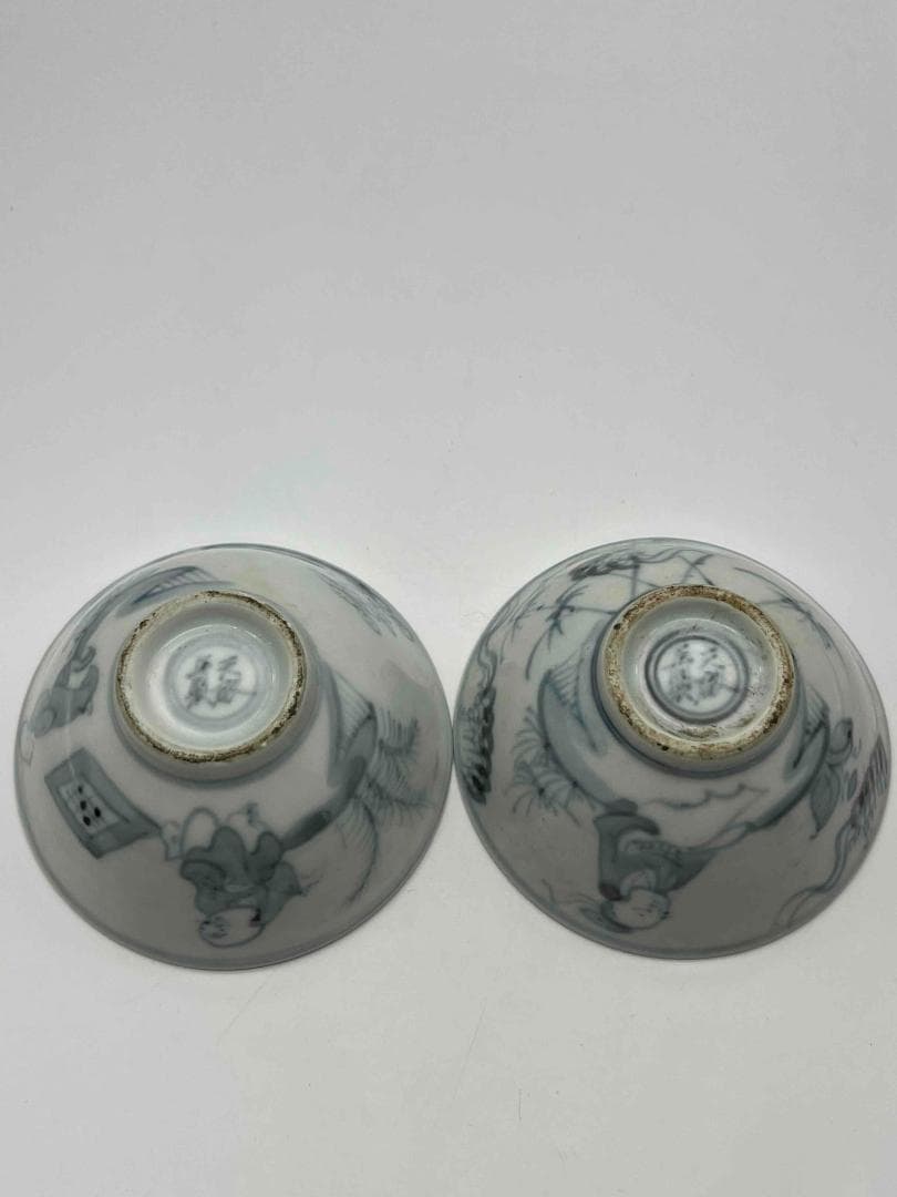 明天啓時代【天啓年製】在銘染付「貴」字紋唐子高士囲碁山水文碗一対(C-52)