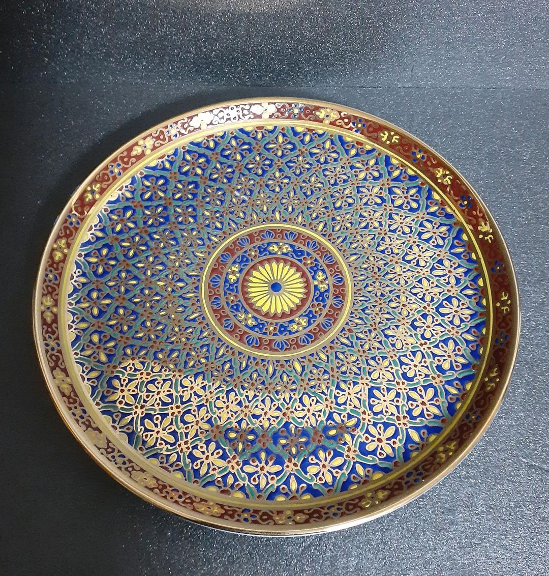 Hand painted in Thailand ハンドペイント 金彩 花文様皿