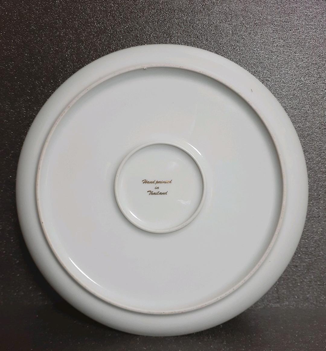 Hand painted in Thailand ハンドペイント 金彩 花文様皿