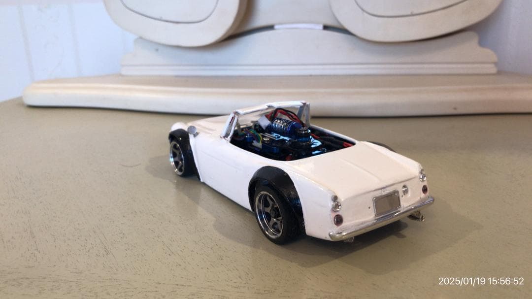 ミニッツ　世界に1台　プラボディ　フェアレディ　アルミタイヤライトマフラーLED