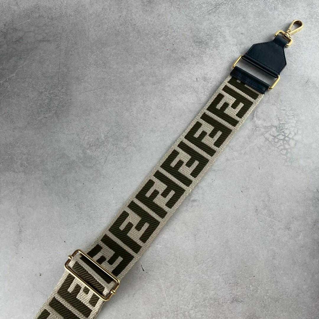 極美品✨ FENDI フェンディ ストラップ ユー ズッカ ショルダーストラップ