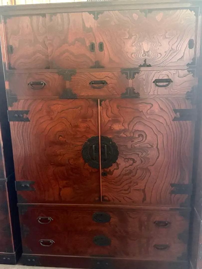 【送料込み】岩谷堂箪笥　衣装箪笥　アンティーク家具　 和家具　岩手伝統工芸