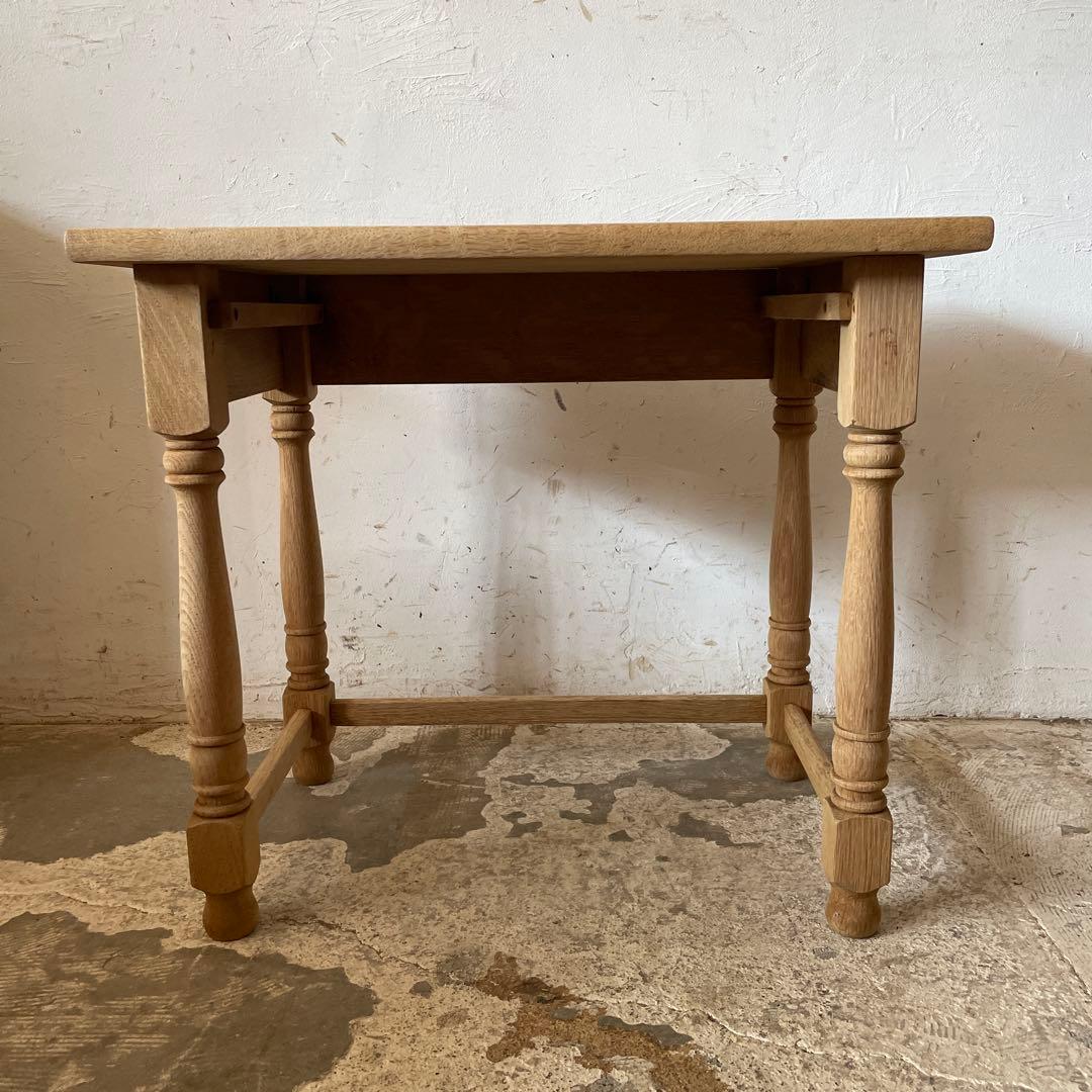 ビンテージ　サイドテーブル ベッドサイドテーブル　大　剥離