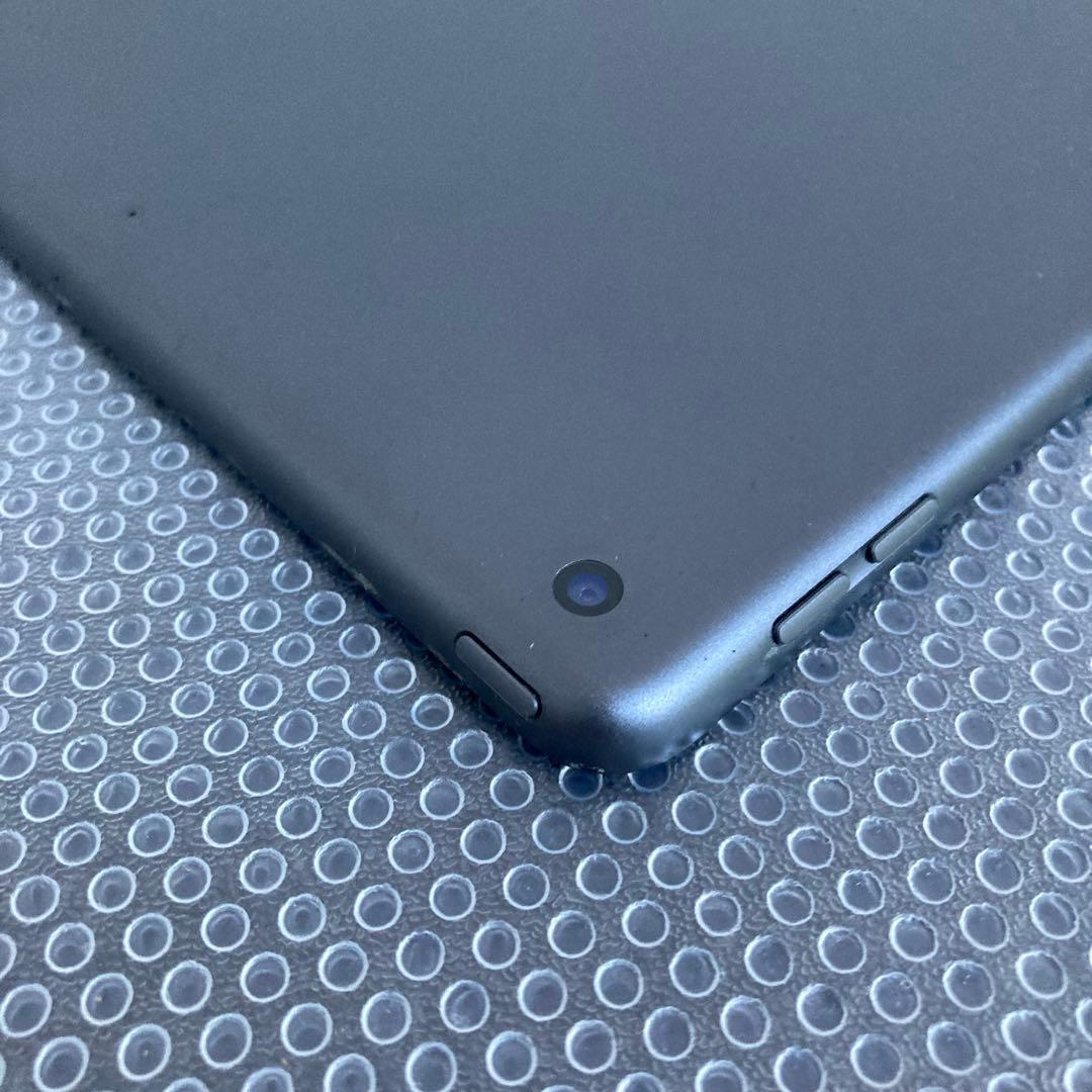 3011【早い者勝ち】iPad8 第8世代 32GB WIFIモデル☆