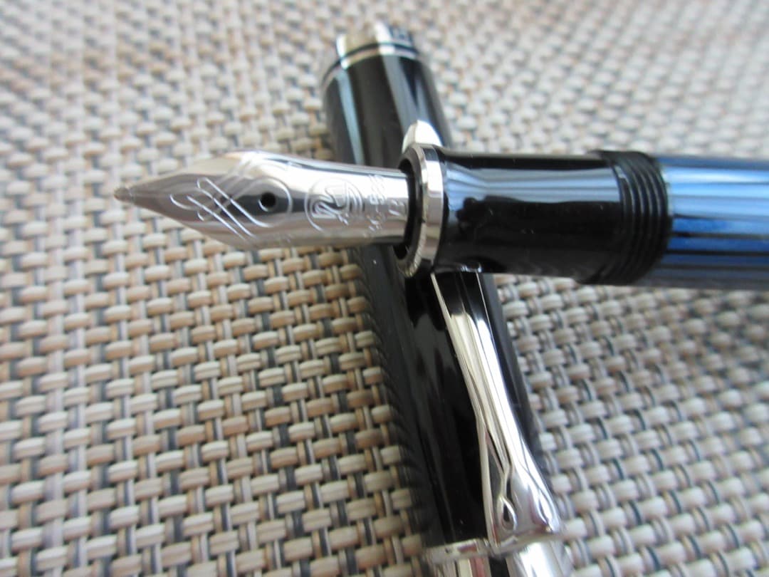 ペリカン　スーベレーン M４０５　B太字　M４００同サイズ