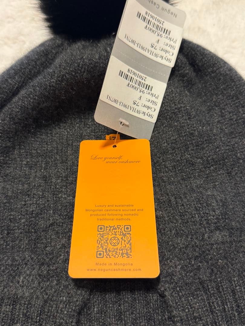 カシミヤ100%ビーニー　ポンポン付き、カシミヤヘッドバンド