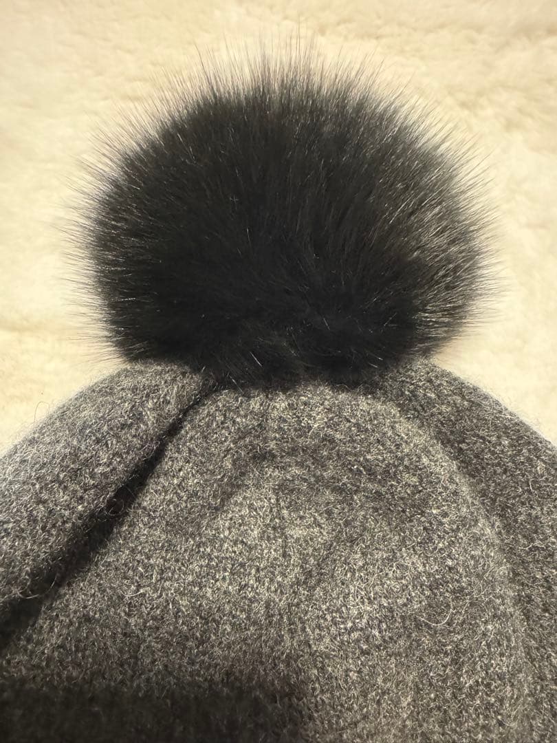 カシミヤ100%ビーニー　ポンポン付き、カシミヤヘッドバンド