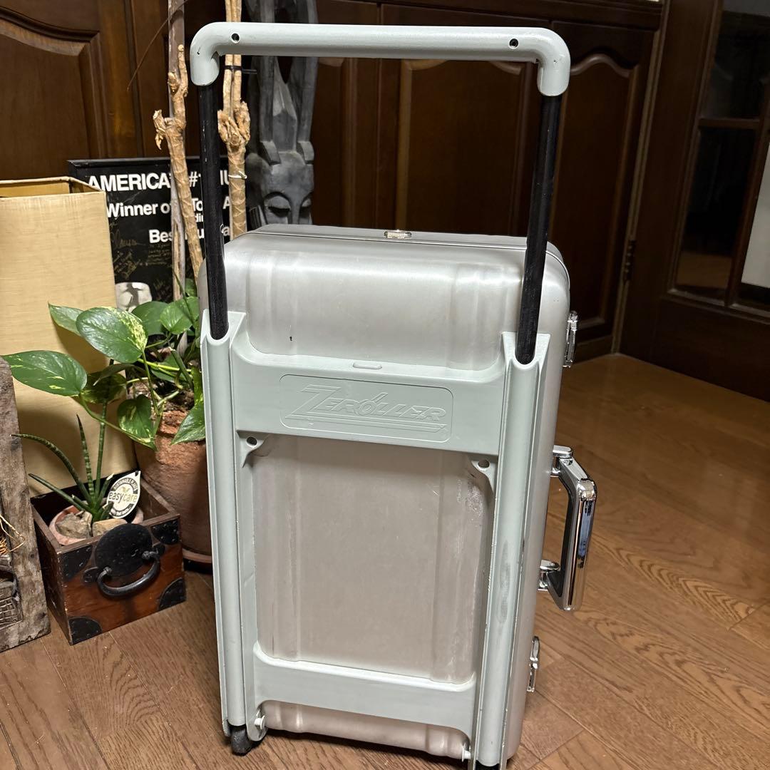 ゼロハリバートン　機内持込可能　アルミ製キャリーケース　トロリー　ビンテージ