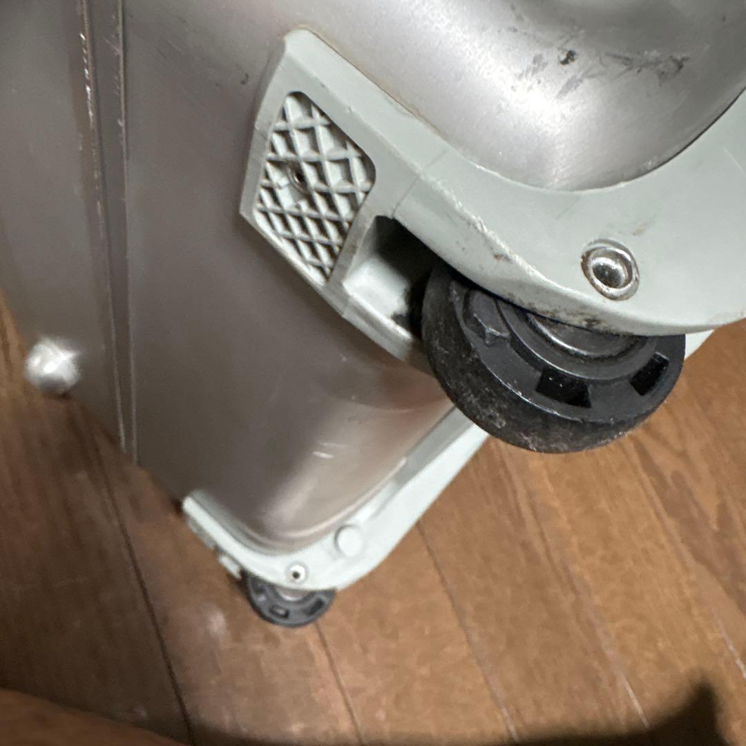 ゼロハリバートン　機内持込可能　アルミ製キャリーケース　トロリー　ビンテージ