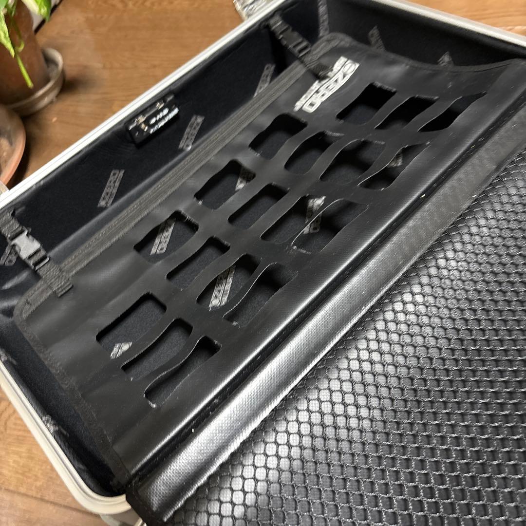 ゼロハリバートン　機内持込可能　アルミ製キャリーケース　トロリー　ビンテージ