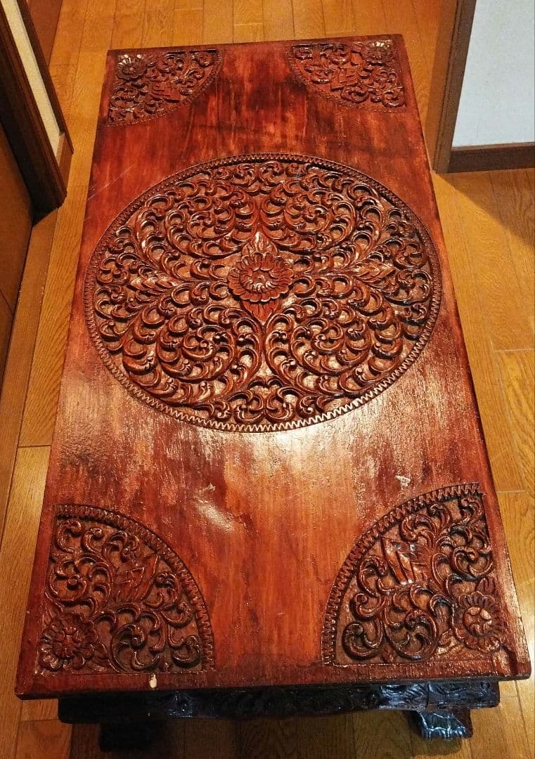 アンティーク家具　彫刻　机