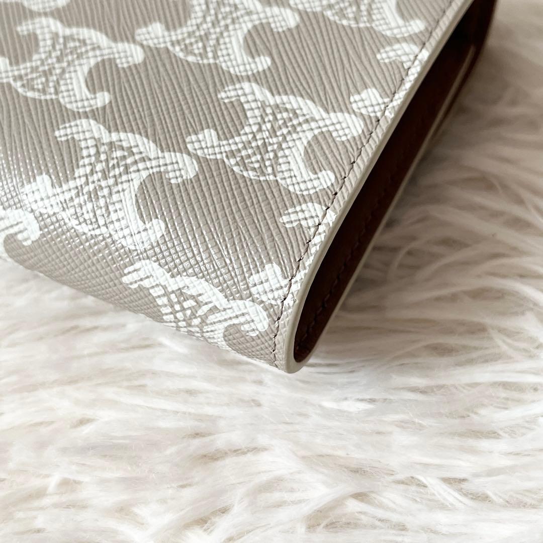 未使用✨CELINE セリーヌ トリオンフ スモールフォレット　三つ折り財布