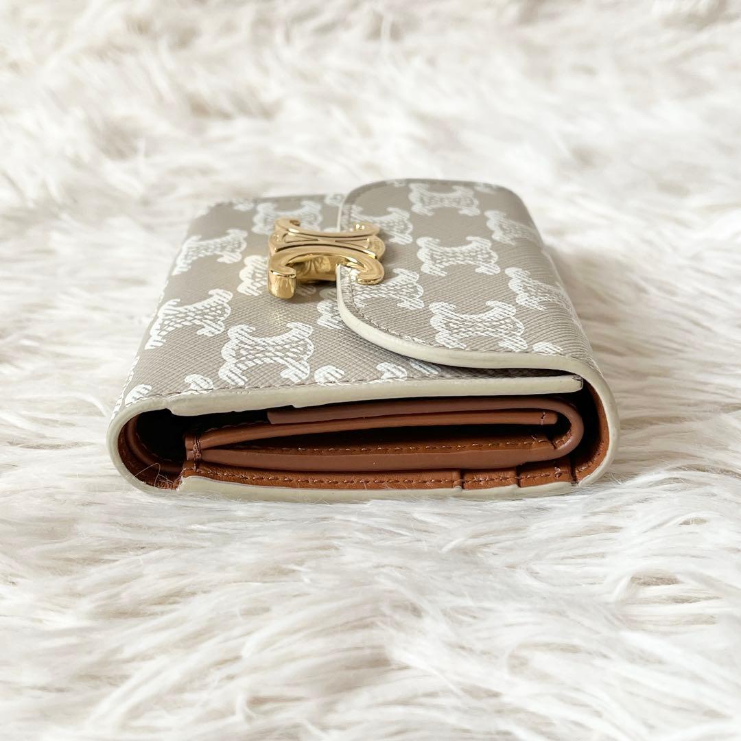 未使用✨CELINE セリーヌ トリオンフ スモールフォレット　三つ折り財布