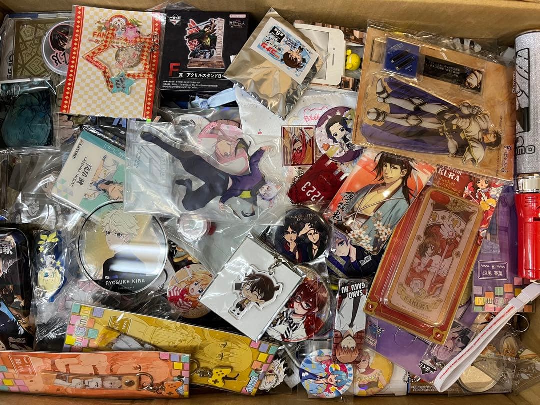 ノンジャンル雑貨　アニメグッズ　700個以上　大量まとめ売り