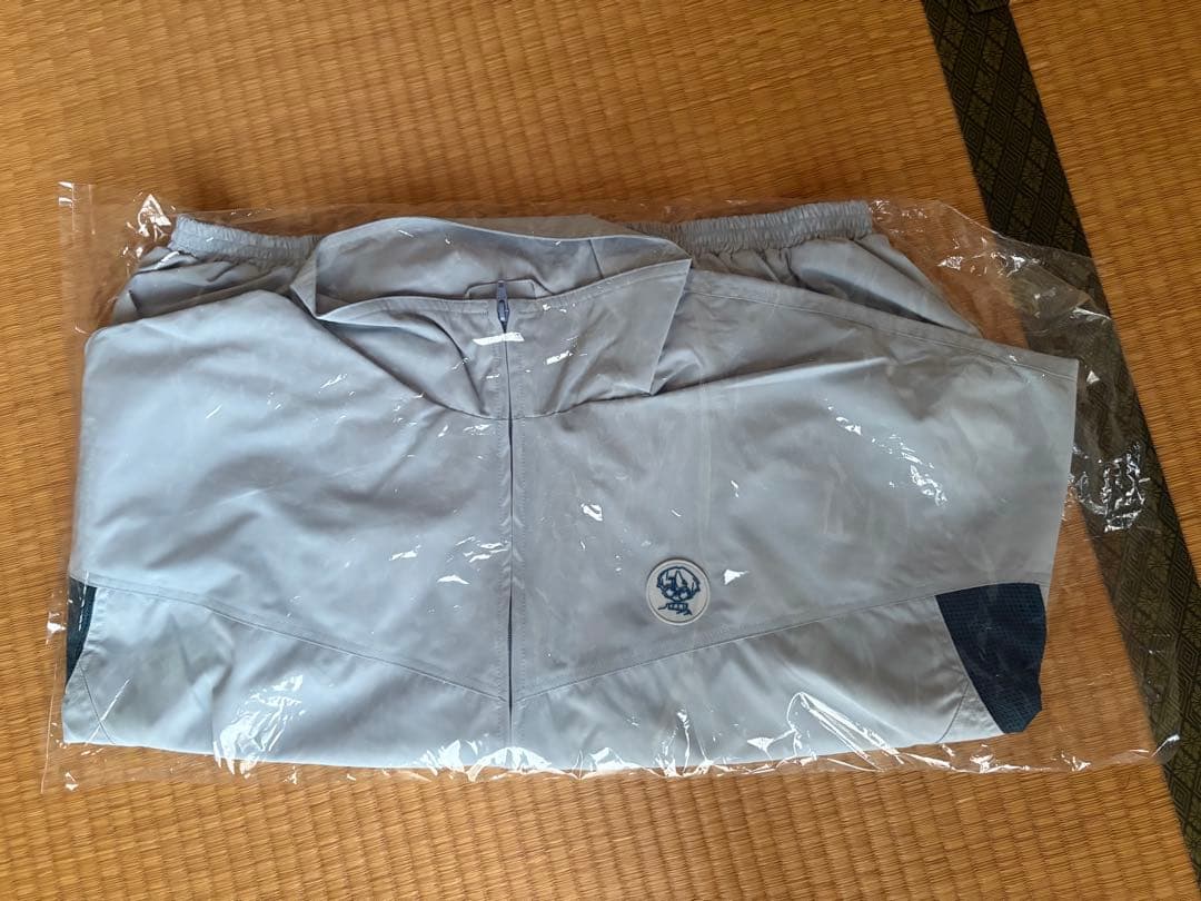 Eve Arena Tour 2025 Under Blue UBブルゾン