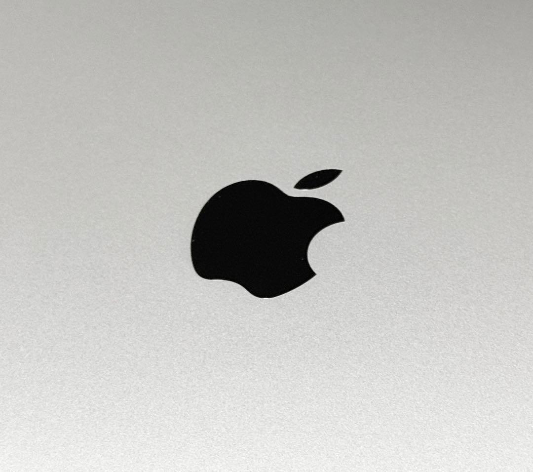 未使用に近い　最大容量100%　MacBook Air M1 8GB 512GB