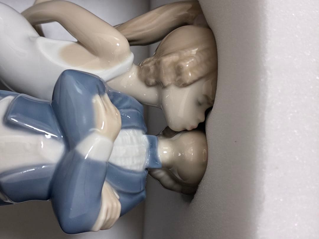 リヤドロ　LLADRO ＂すてきよ！LET'S MAKE UP＂05555