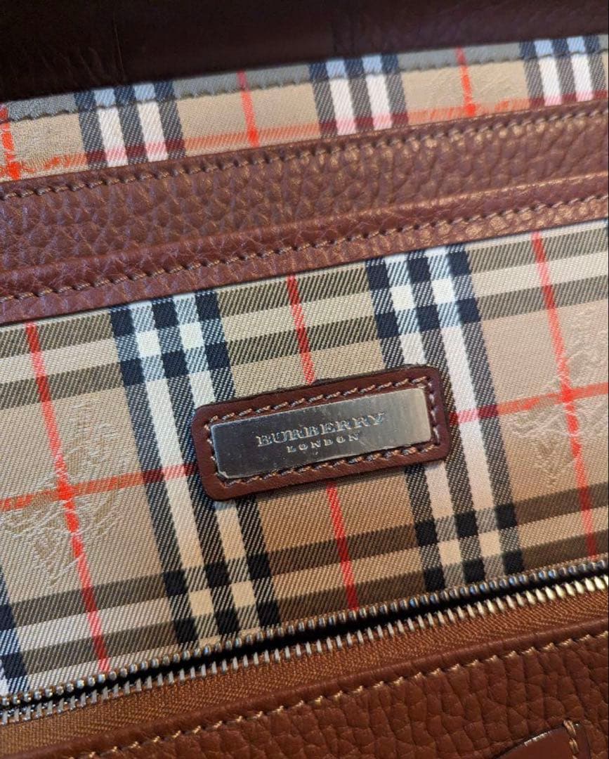 Burberry アタッシュケース　ダレスバッグ　ノバチェック