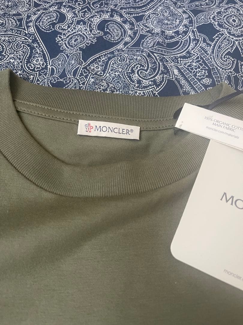 MONCLER オリーブ Tシャツ Sサイズ