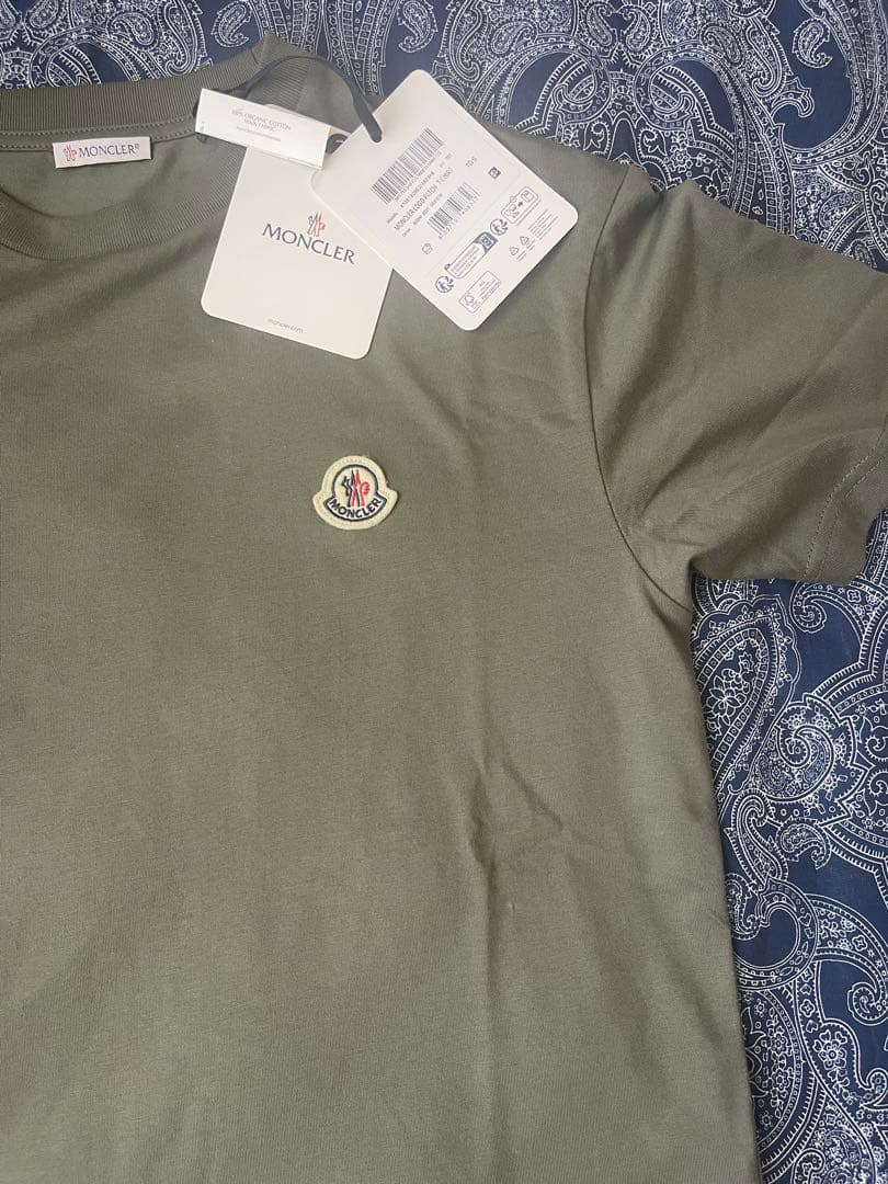 MONCLER オリーブ Tシャツ Sサイズ