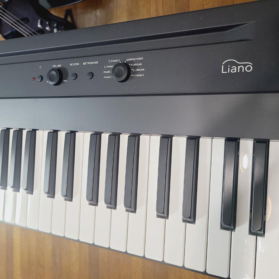 電子ピアノKORG Liano L1 88鍵 黒　ペダル スタンド付き