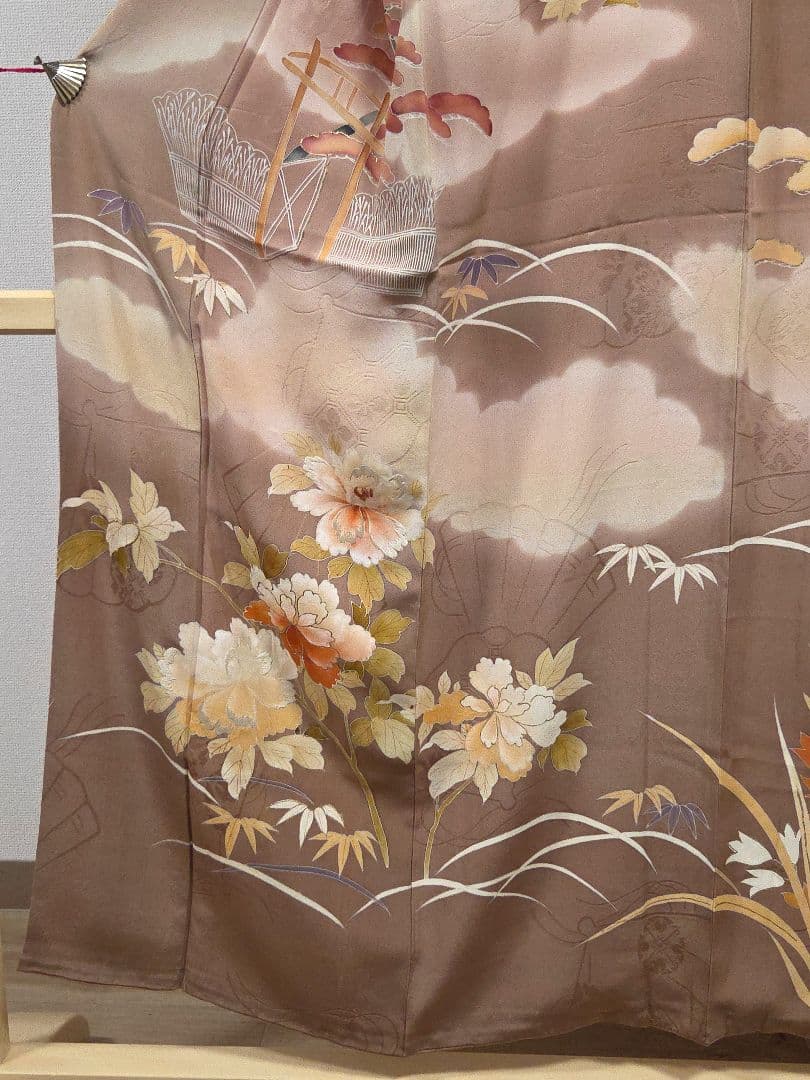 A アンティーク 雲に季節の花々 金彩 刺繍 袷 正絹 訪問着 着物 23