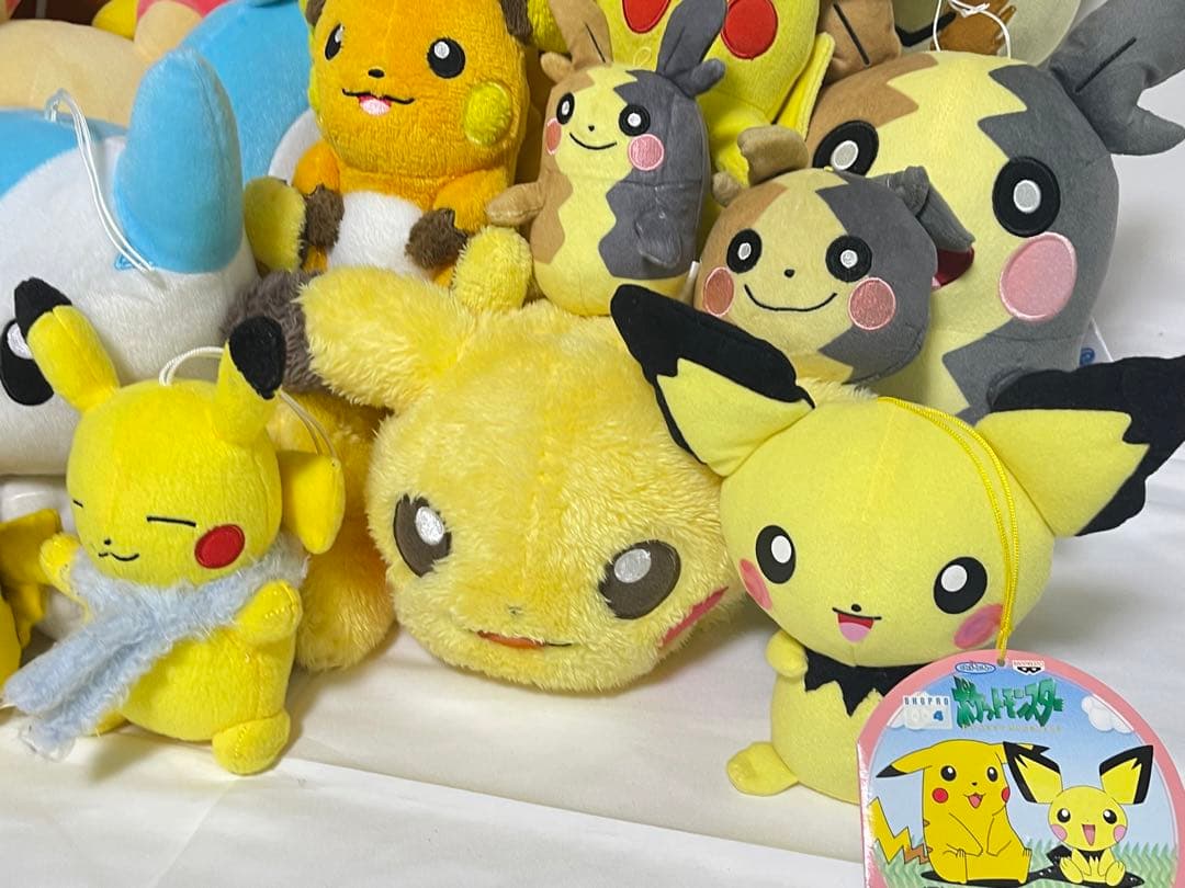 ピカチュウぬいぐるみ３０体以上まとめ売り