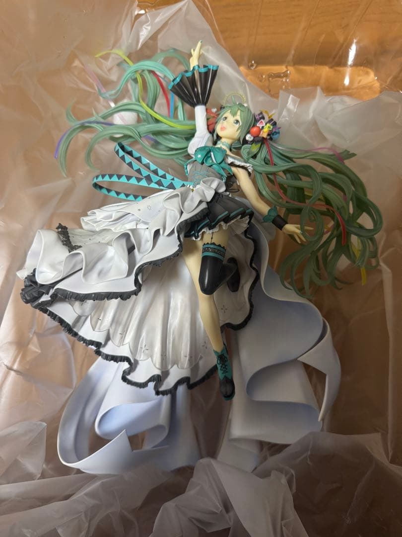 初音ミク Memorial Dress Ver. 1/7スケール フィギュア