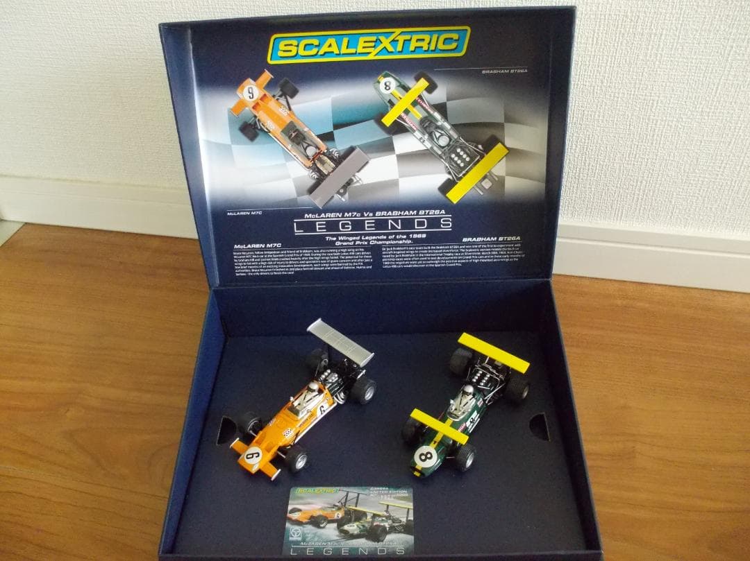 Scalextric 1/32 スロットカー　2台セット