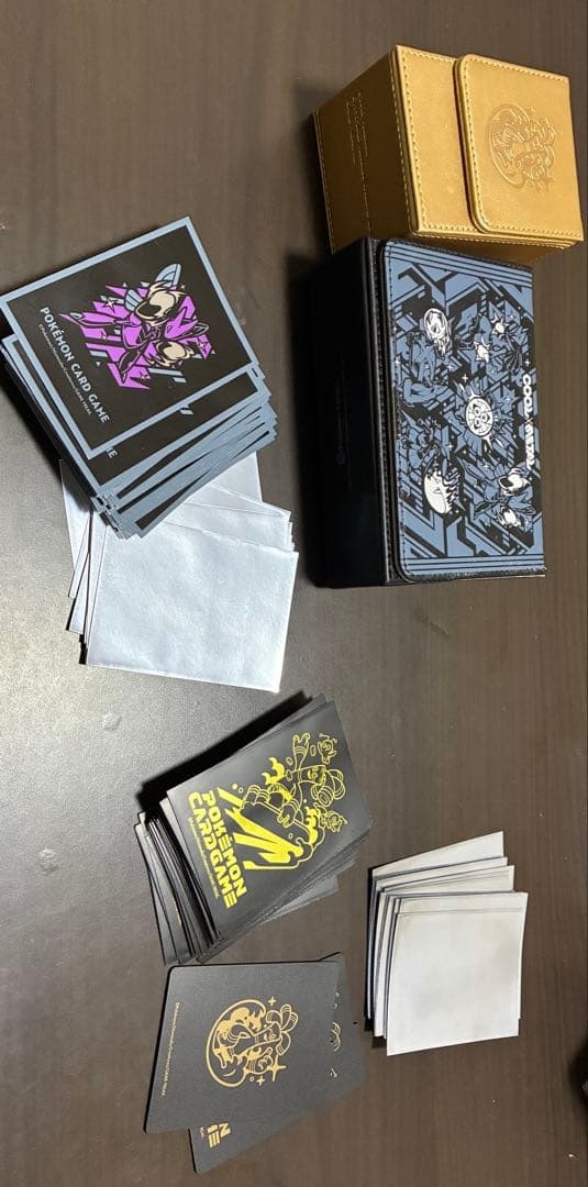 ポケモンカード　デッキケース　シールド