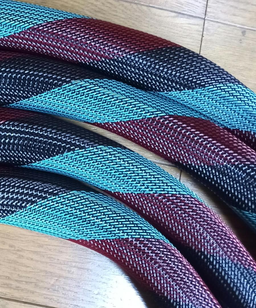 マキタ集塵機用スパイラルホース　内径28ｘ5ｍ赤緑黒カバー付!割れないプラグ