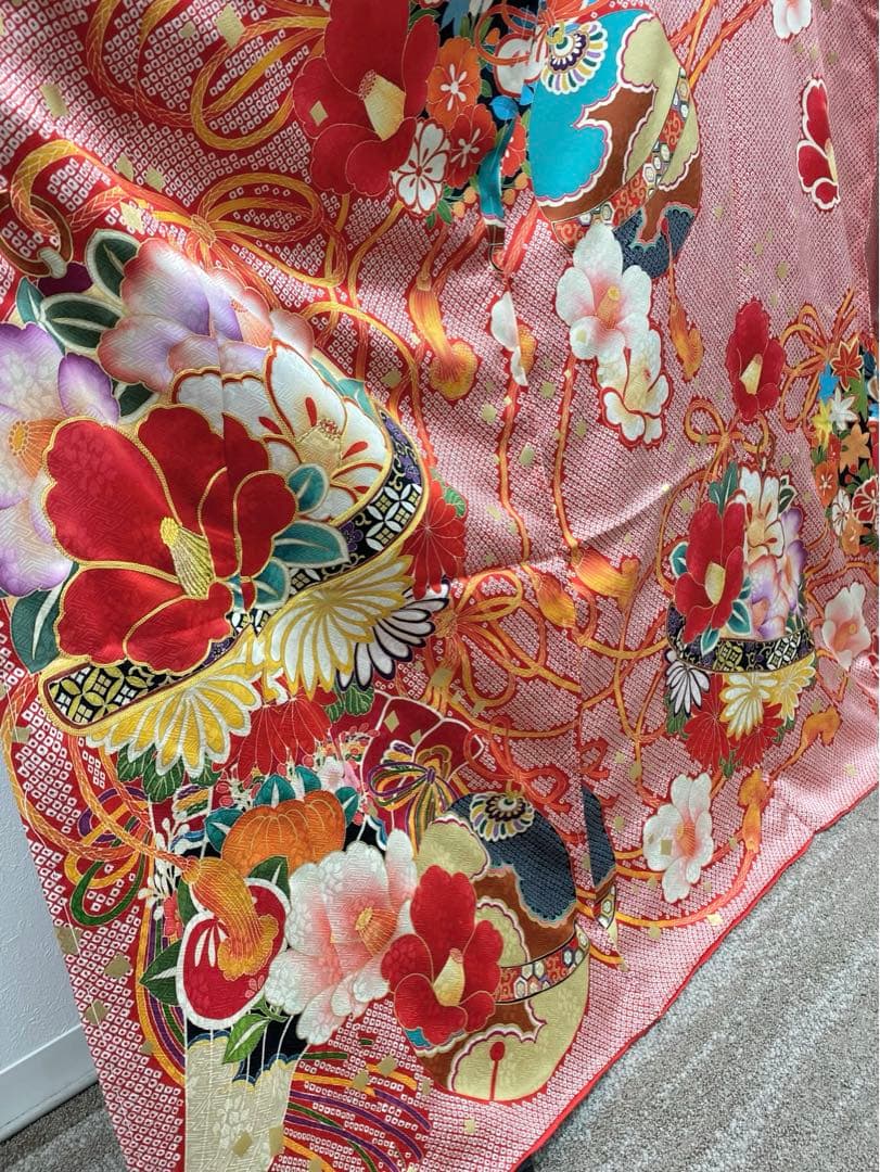 振袖 仮絵羽 京友禅 刺繍 金駒 金彩 紋意匠 椿 正絹 未仕立て品 八掛付き