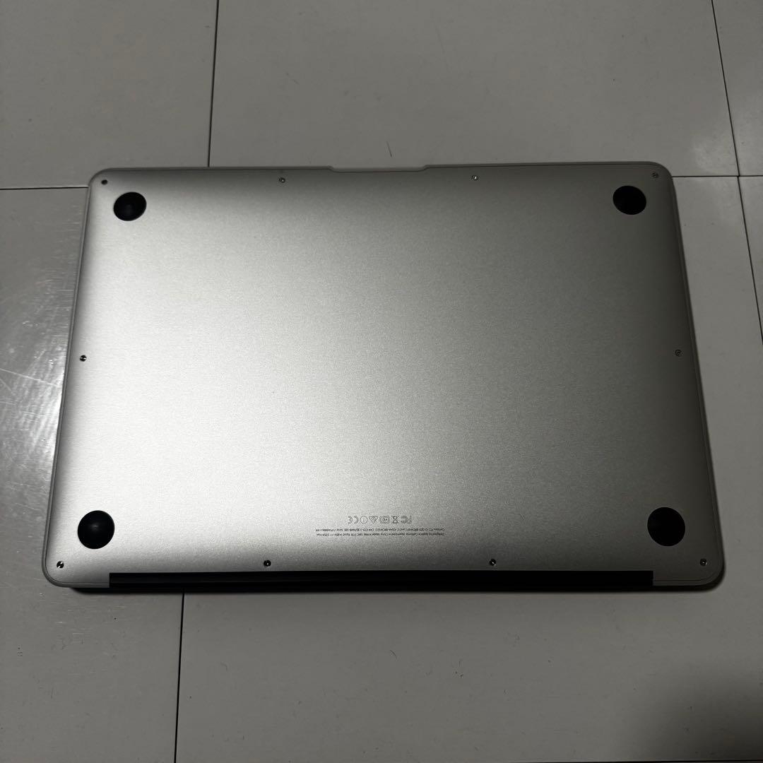 MacBook本体 MacBook Air 7,2
