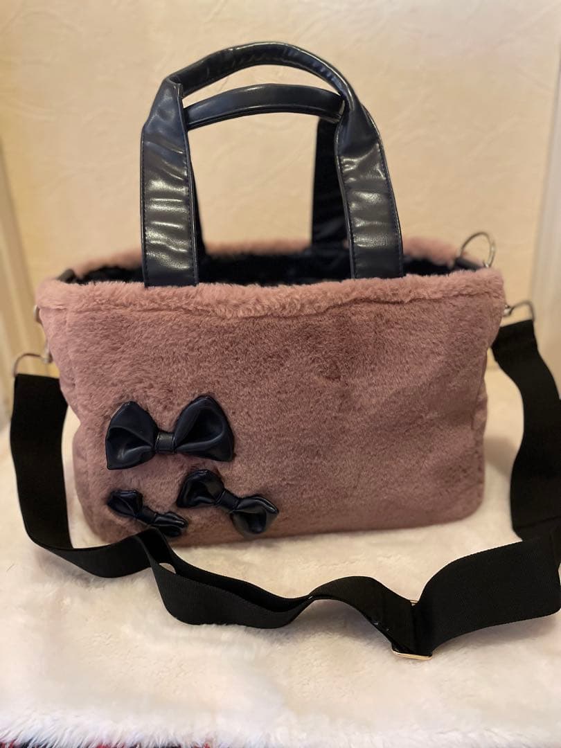 【GODPIVA】ファーリボンキャリーバッグ　ピンク