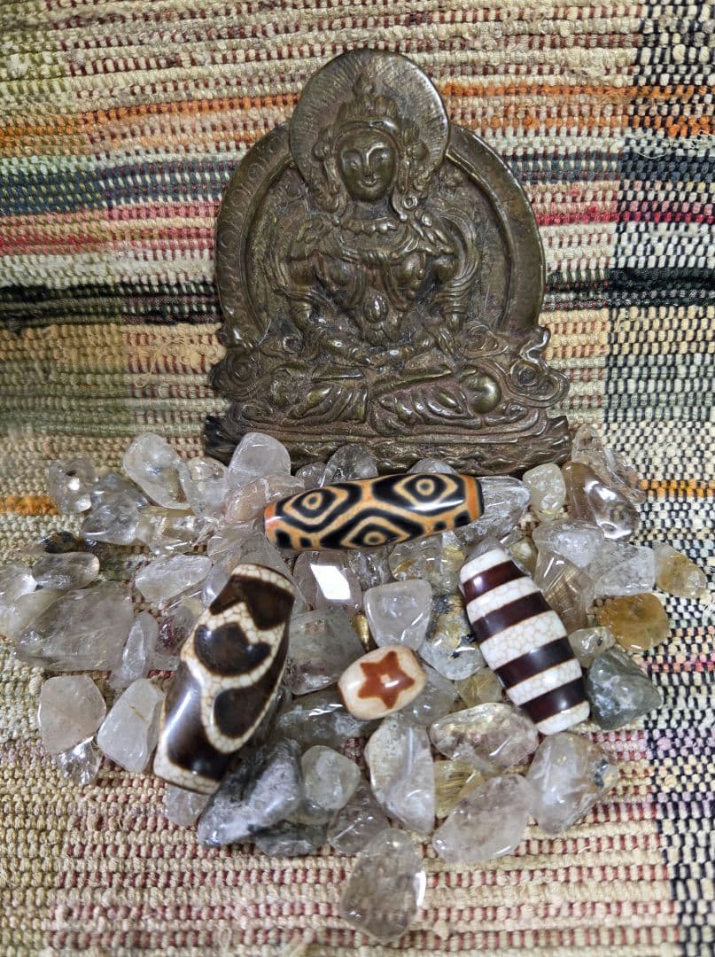 043　天珠４点セット！線珠　蓮花　黄龍眼　日月星　dzibeads！